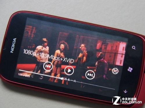 WP7.5系统低端手机实体验 诺基亚610评测 