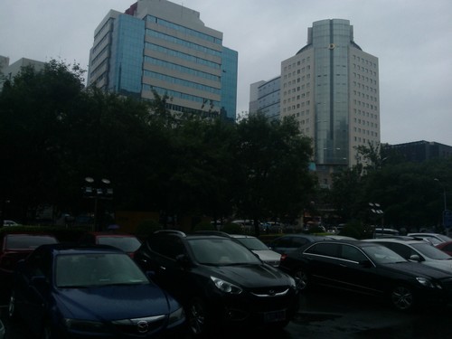 WP7.5系统低端手机实体验 诺基亚610评测 