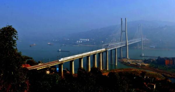 西成高铁开售计次票和定期票!