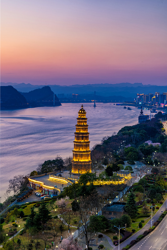 宜昌天然塔日落图片下载