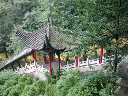 九华山檐廊